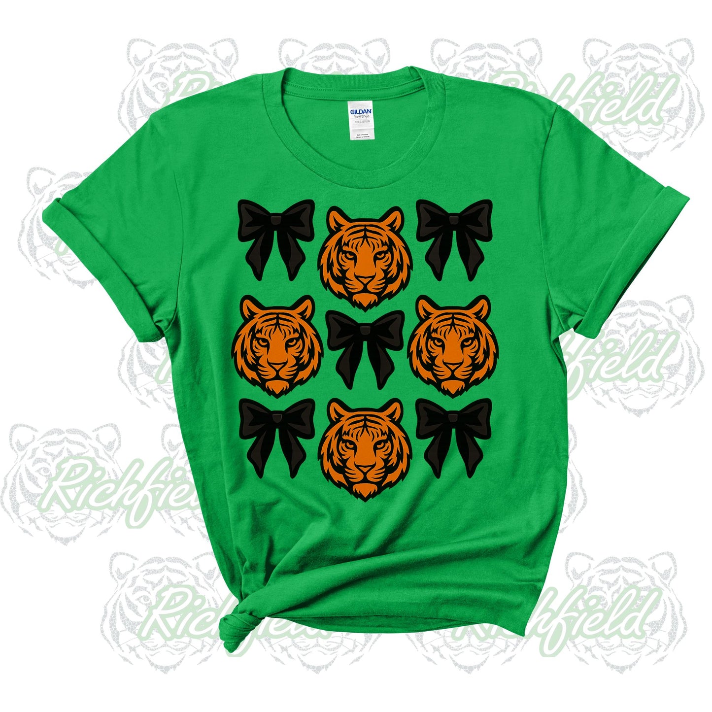Tigers & Bows on Green